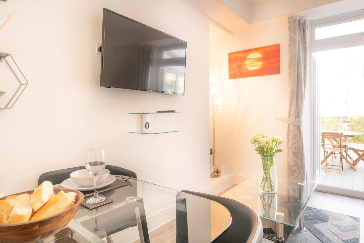 Highfield House - 1 Bed-Sleeps 2-Tjs20Hh Apartment Ilfracombe Exterior photo