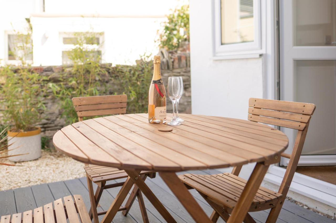 Highfield House - 1 Bed-Sleeps 2-Tjs20Hh Apartment Ilfracombe Exterior photo